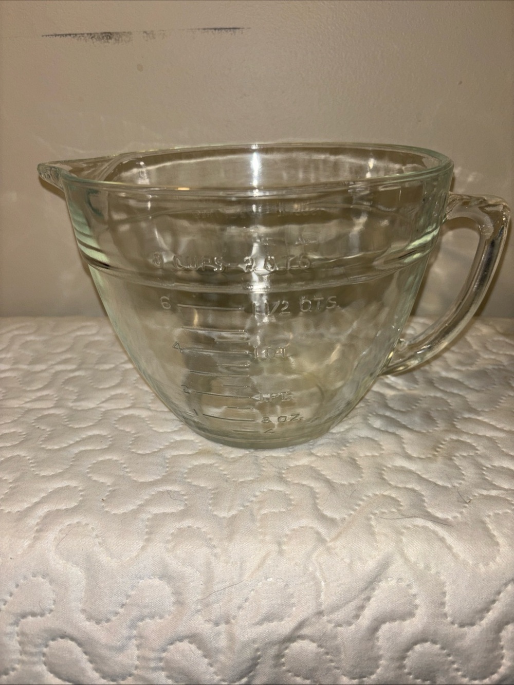 Anchor Hocking Clear Glass Measuring Mixing Bowl with Spout and Handle